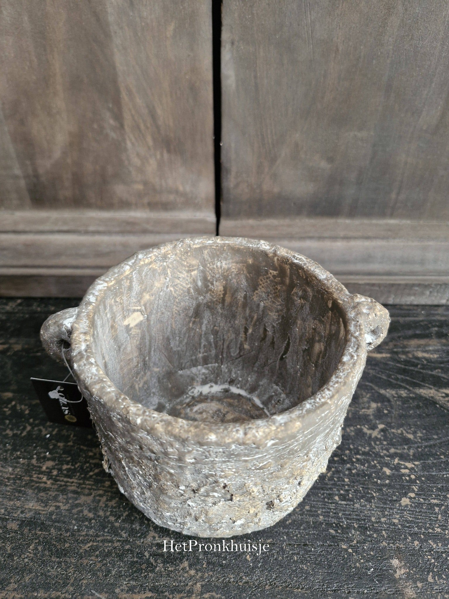 Suzo. Pot Kaatje. Middel