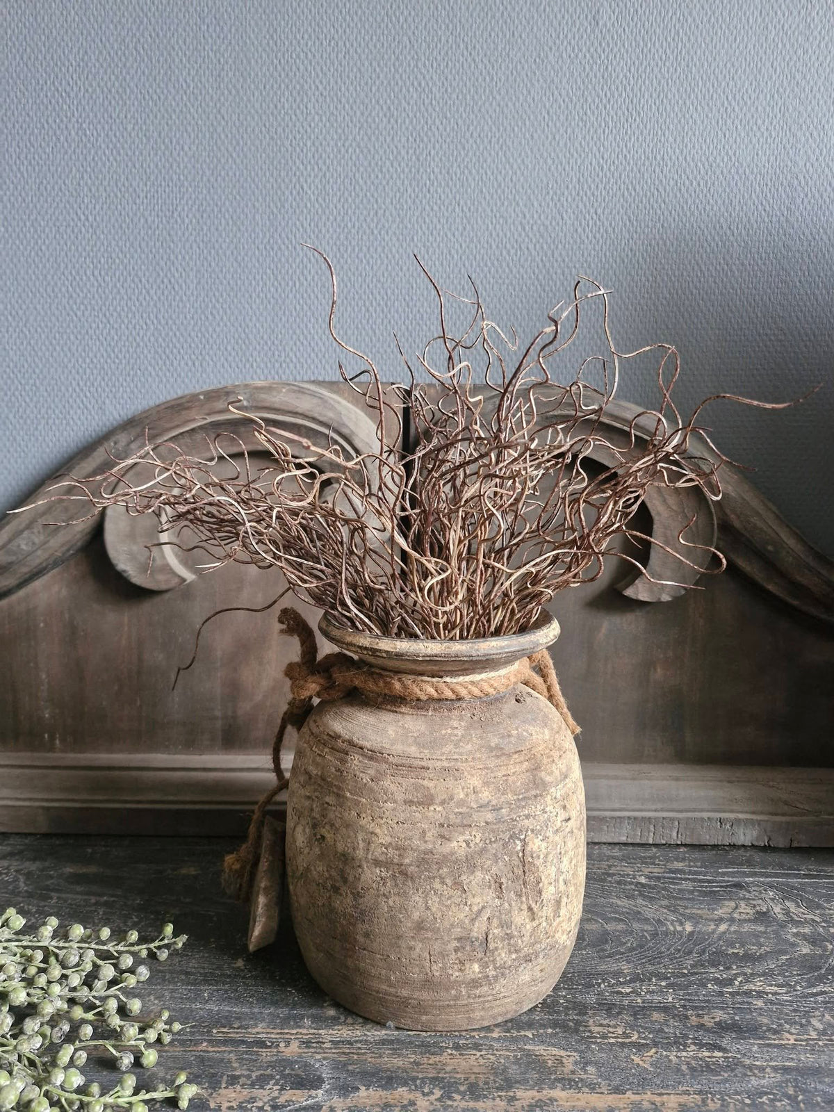 Sylxz. Twig bush brown