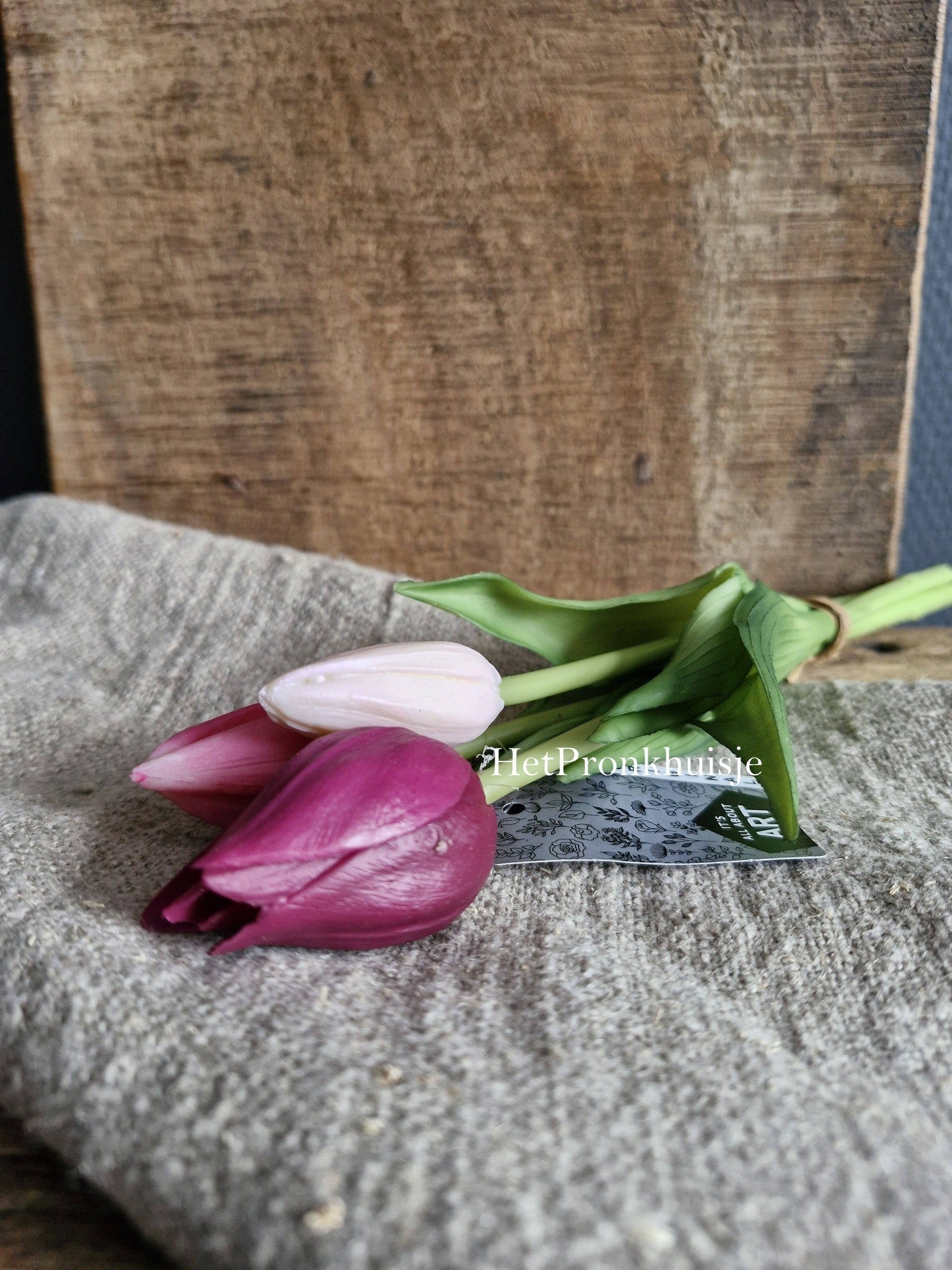 Tulpen. Roze paars. 3 Stelen