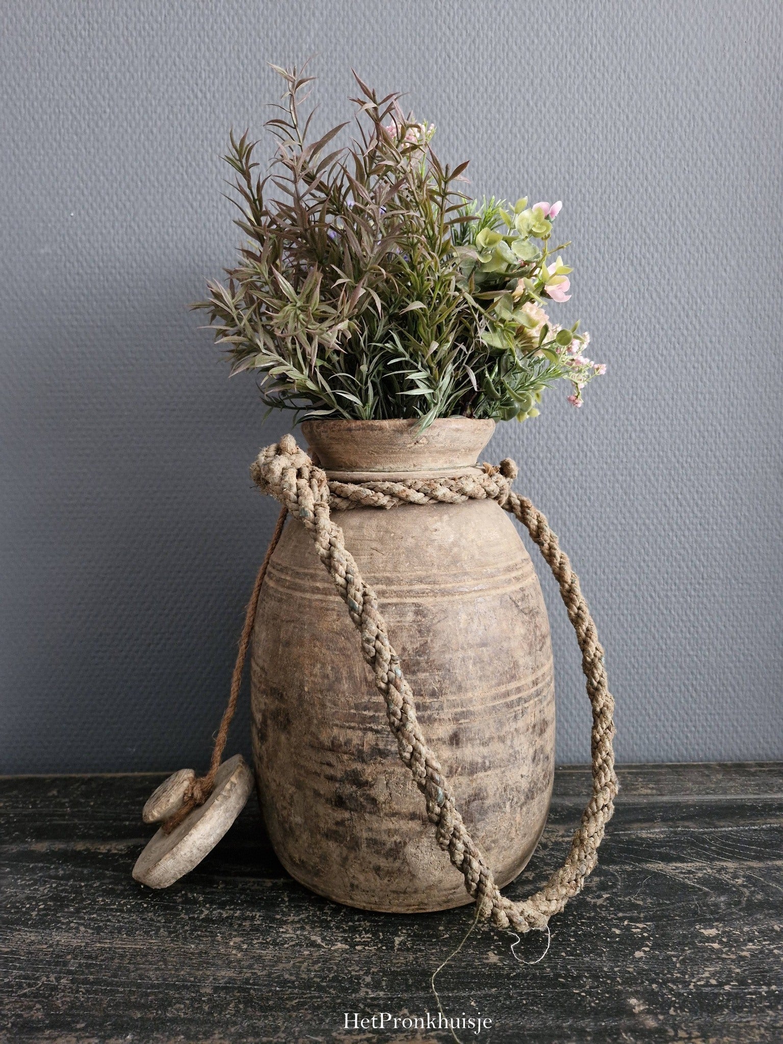 Unieke houten kruik met deksel