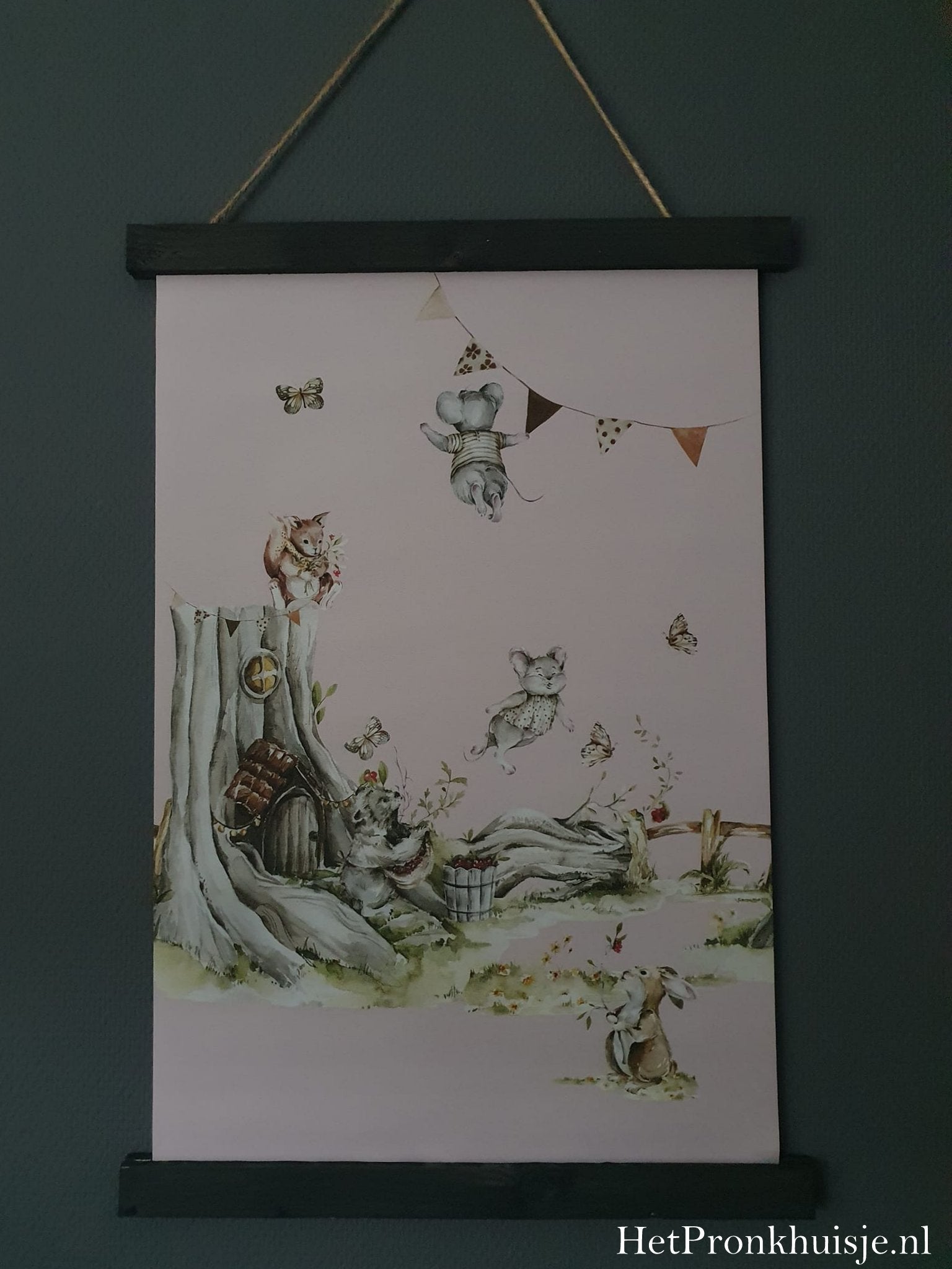 Wanddoek. Kinderkamer roze.
