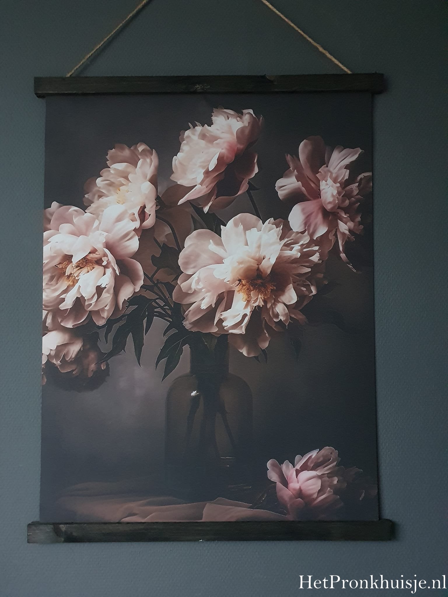 Wanddoek. Roze bloemen